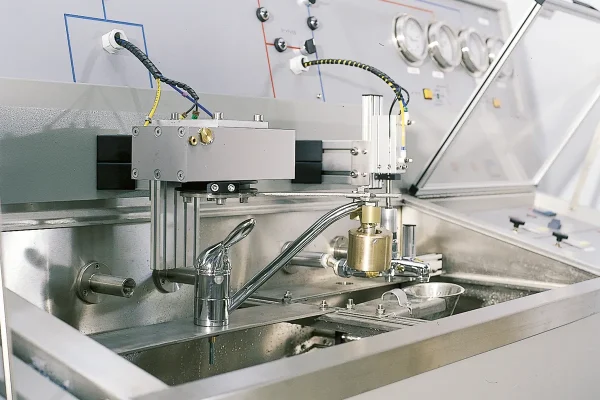 Tecnolab Europe: laboratorio per esecuzione prove idrauliche